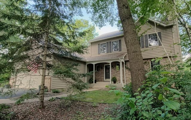 303 Hazel Street W, Stillwater, MN 55082