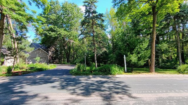 303 Hazel Street W, Stillwater, MN 55082