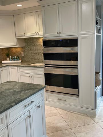 1660 Twelve Oaks Way Apt 106, North Palm Beach, FL 33408