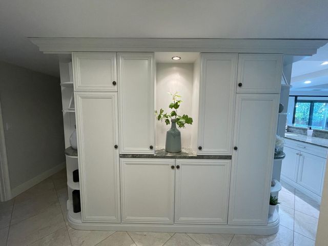 1660 Twelve Oaks Way Apt 106, North Palm Beach, FL 33408