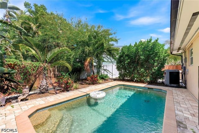 1511 Alcazar AVE, Fort Myers, FL 33901