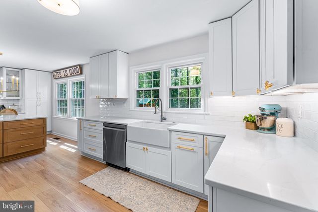 11 SAINT IVES DR, Severna Park, MD 21146