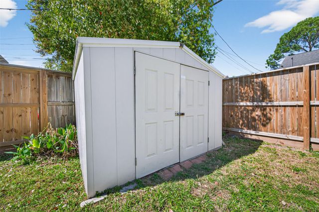 4415 Walker Street, Houston, TX 77023