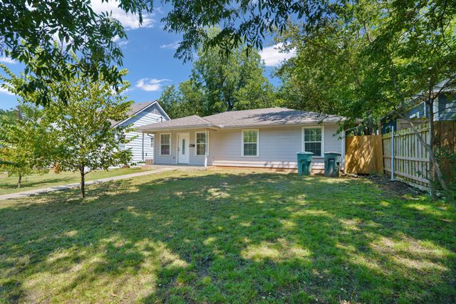 315 1/2 N Carr Avenue, Sherman, TX 75090