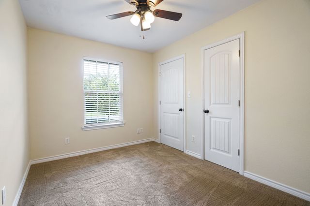 315 1/2 N Carr Avenue, Sherman, TX 75090