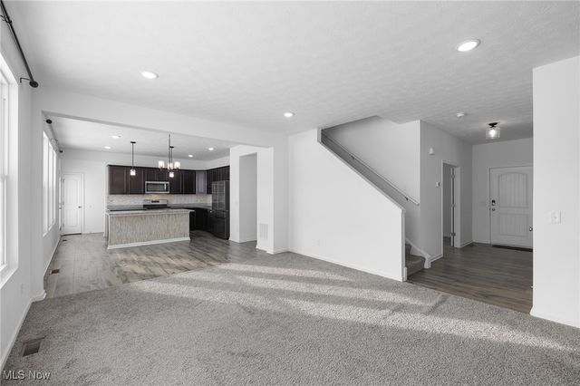 8981 Leatherleaf Drive, Columbia Station, OH 44028