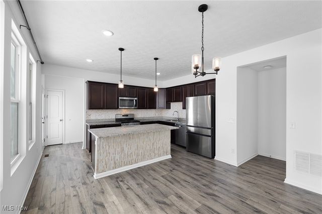 8981 Leatherleaf Drive, Columbia Station, OH 44028