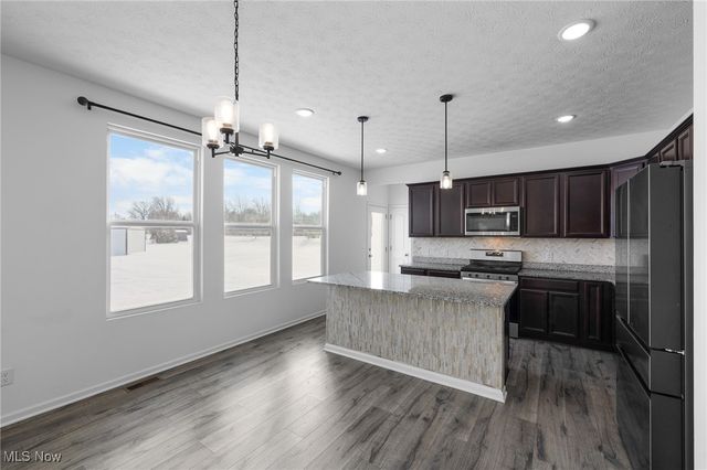 8981 Leatherleaf Drive, Columbia Station, OH 44028