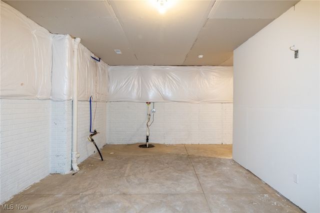 8981 Leatherleaf Drive, Columbia Station, OH 44028