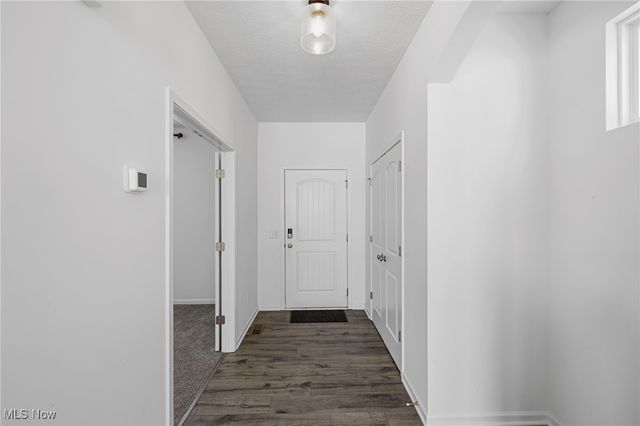 8981 Leatherleaf Drive, Columbia Station, OH 44028