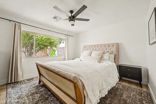 10118 W MEDLOCK Avenue, Glendale, AZ 85307