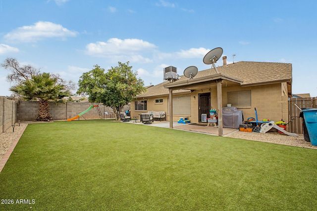 10118 W MEDLOCK Avenue, Glendale, AZ 85307