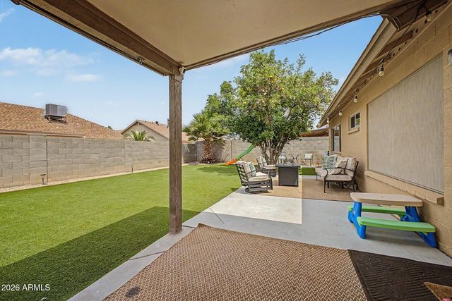 10118 W MEDLOCK Avenue, Glendale, AZ 85307