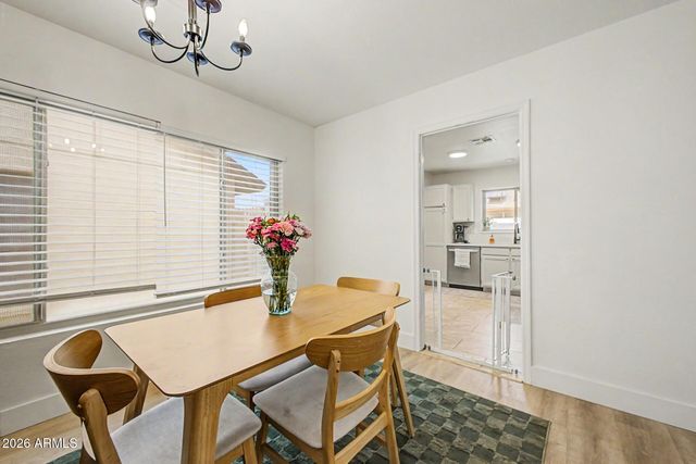 10118 W MEDLOCK Avenue, Glendale, AZ 85307