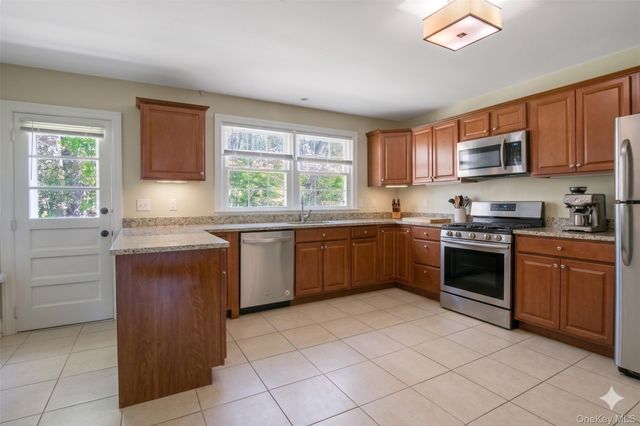 3 Elm Street, Chappaqua, NY 10514
