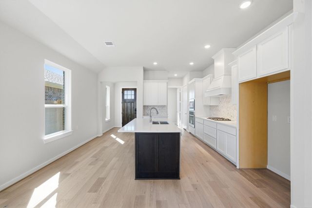 18806 Sweetwater Springs Dr, Cypress, TX 77433