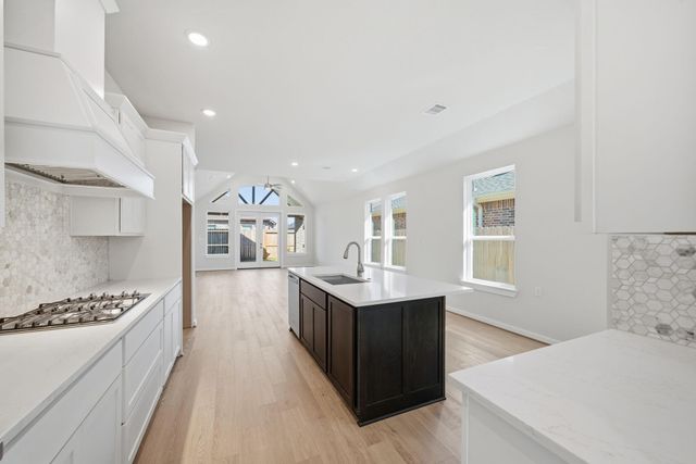 18806 Sweetwater Springs Dr, Cypress, TX 77433