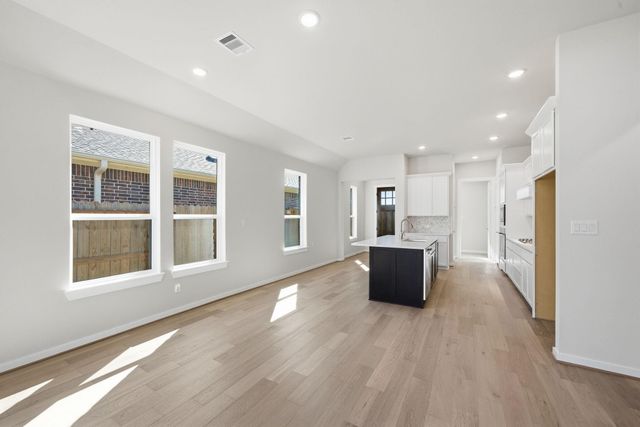 18806 Sweetwater Springs Dr, Cypress, TX 77433