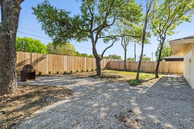 8570 Sweetwood Drive, Dallas, TX 75228