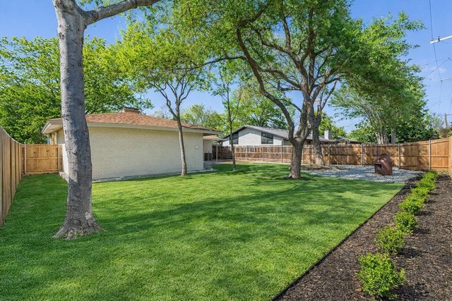 8570 Sweetwood Drive, Dallas, TX 75228