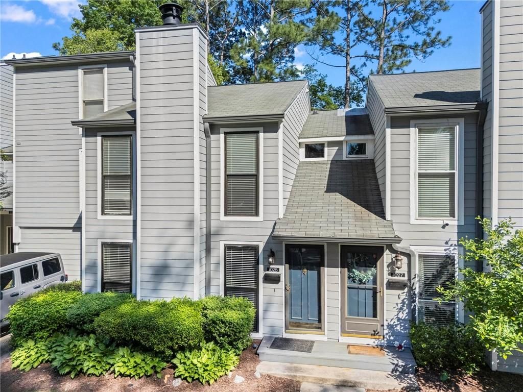 1028 Riverbend Club SE Drive, Atlanta, GA 30339