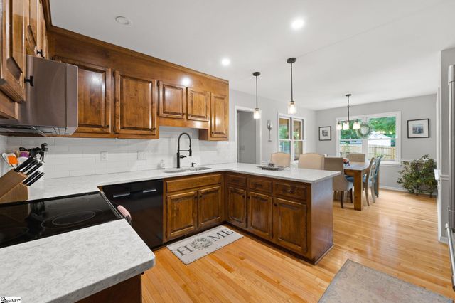 307 Pelham Falls Drive, Greer, SC 29651