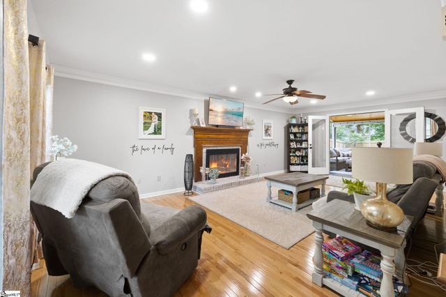 307 Pelham Falls Drive, Greer, SC 29651