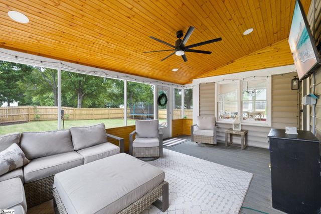 307 Pelham Falls Drive, Greer, SC 29651