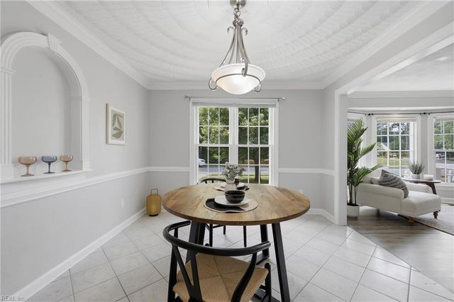 337 Woodbridge DR, Chesapeake, VA 23322
