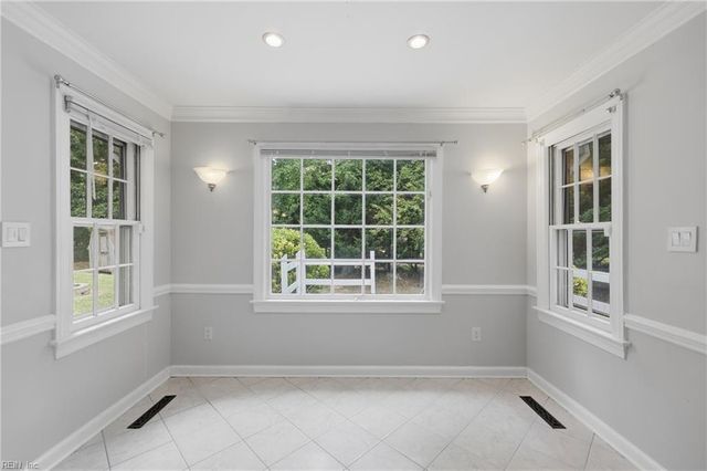 337 Woodbridge DR, Chesapeake, VA 23322