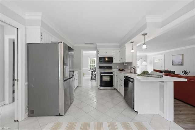 337 Woodbridge DR, Chesapeake, VA 23322