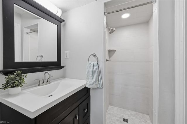 337 Woodbridge DR, Chesapeake, VA 23322