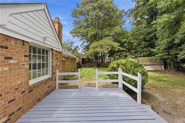 337 Woodbridge DR, Chesapeake, VA 23322