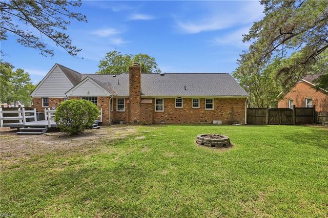 337 Woodbridge DR, Chesapeake, VA 23322