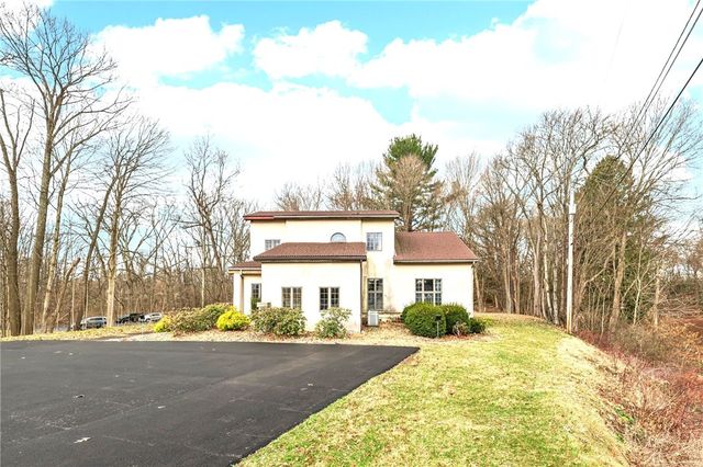 2625 Wilmington Rd, Neshannock Twp, PA 16105