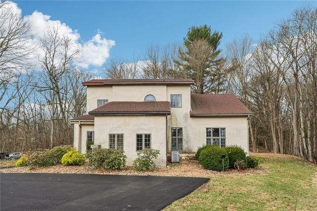 2625 Wilmington Rd, Neshannock Twp, PA 16105