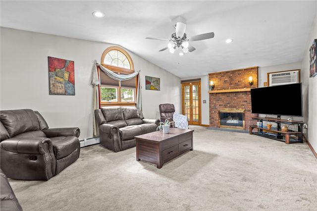 2 Fairview Drive, Smithfield, RI 02828