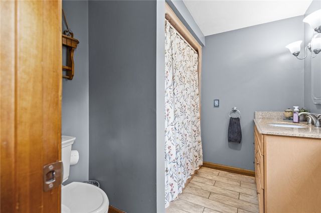 2 Fairview Drive, Smithfield, RI 02828