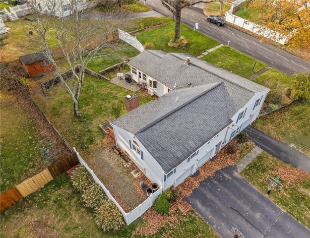 2 Fairview Drive, Smithfield, RI 02828