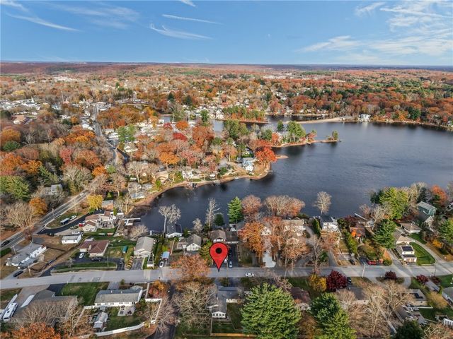 2 Fairview Drive, Smithfield, RI 02828