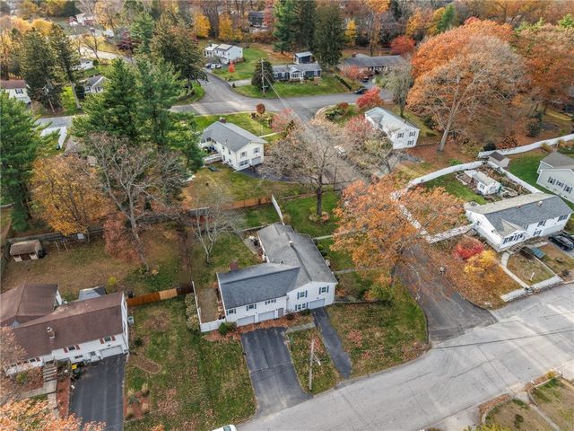 2 Fairview Drive, Smithfield, RI 02828