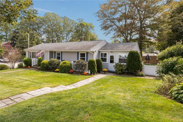 2 Fairview Drive, Smithfield, RI 02828