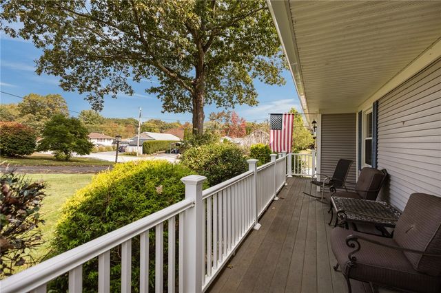 2 Fairview Drive, Smithfield, RI 02828