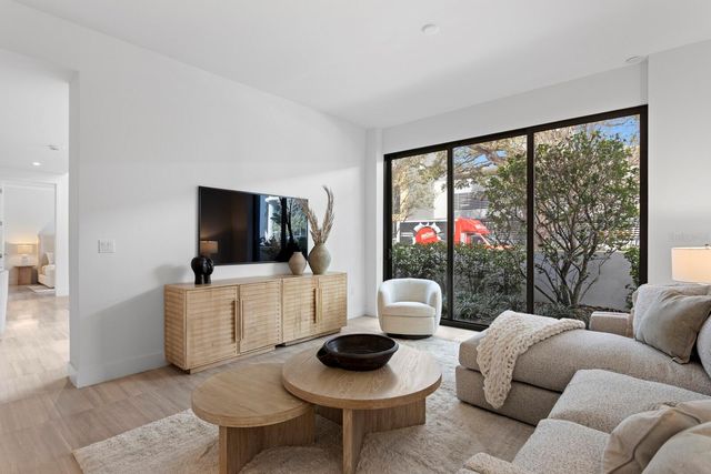 3020 W SANTIAGO STREET 4, Tampa, FL 33629