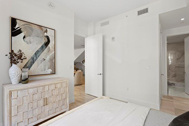 3020 W SANTIAGO STREET 4, Tampa, FL 33629