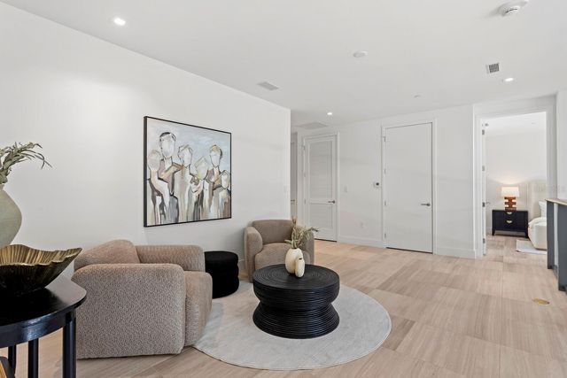 3020 W SANTIAGO STREET 4, Tampa, FL 33629