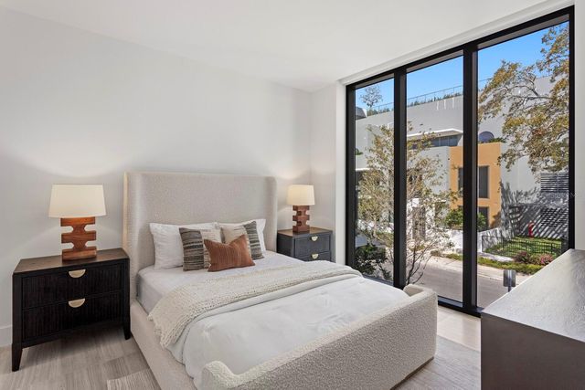 3020 W SANTIAGO STREET 4, Tampa, FL 33629