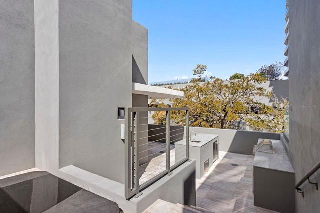 3020 W SANTIAGO STREET 4, Tampa, FL 33629