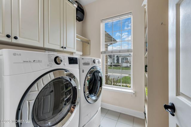 124 Masters Drive, Monroe, NJ 08831