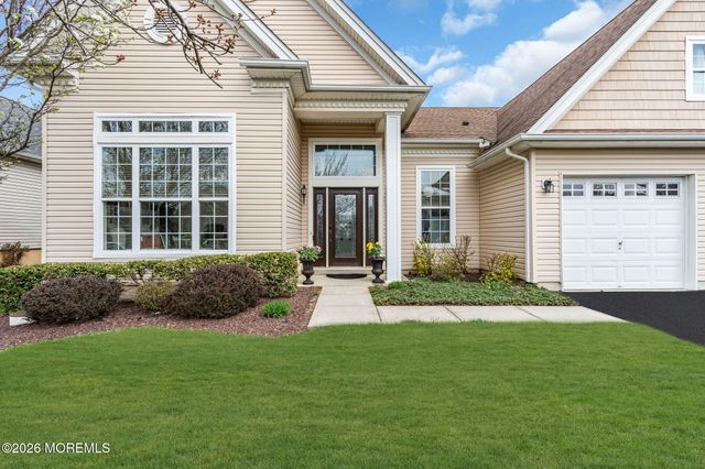 124 Masters Drive, Monroe, NJ 08831